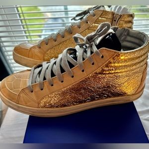 P448
Women's Skate High Top Sneakers Size 9